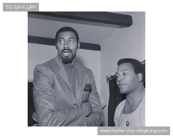 勇士队史传奇：张伯伦、里克巴里、库里，他们的贡献如何？，张伯伦vs里德